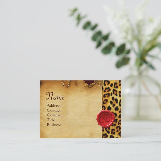 ヒョウ皮、赤ワックスシールパーチメントモノグラム 名刺 (スタンド正面)