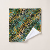 ヒョウ葉の背景にヤシの花。 バスタオルセット (ウォッシュタオル)