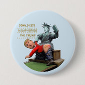 ヒラリー対切札 缶バッジ (正面)