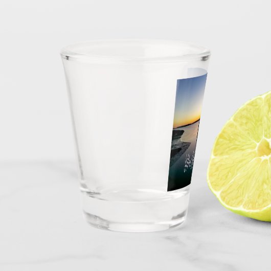 ヒルトンヘッドアイランドサウスカロライナ ショットグラス (左)
