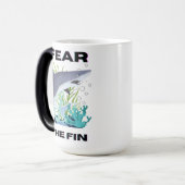 ヒレザメを恐れる モーフィングマグカップ (正面左)