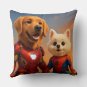 「ヒロイック・ポーズ – 衣装を着たスーパーヒーロー・ドッグ」 クッション (裏面)