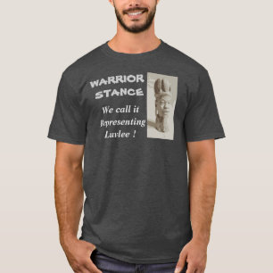 ヒースの灰色の戦士のスタンスのティー Tシャツ