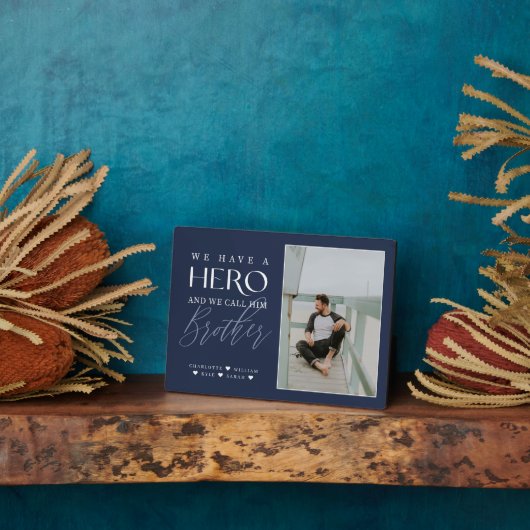 ヒーローがいる 私たちは彼を兄と呼ぶ フォトメモリー フォトプラーク (側面)
