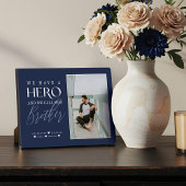 ヒーローがいる 私たちは彼を兄と呼ぶ フォトメモリー フォトプラーク