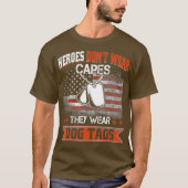 ヒーローは衣服ケープズ彼らは衣服犬タグ Tシャツ (正面)