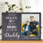 ヒーローパパ父の日フォトポリス警官 フォトプラーク<br><div class="desc">「警察官と呼ぶ人もいれば、ヒーローと呼ぶ人もいるけど、パパと呼ぶ人もいる！」この甘い警察お気に入りののパパの父親の日のギフト写真のプラークですごいあなたの警察官とパーソナライズされたパパを驚かせなさい。写真、メッセーお気に入りのジ、名前でパーソナライズ。この警察官の父親の日の額は全お気に入りのての警察官、警察の息子や娘、法執行の家族、そして警察の妻の家の一つである。!警察のパパのための父最高のの日の贈り物と子供からの警察の父の日の贈り物のための私たちのコレクションを訪問。COPYRIGHT © 2020 Judy Burrows,  Black Dog Art - All Rights Reserved.ヒーローダディ父の日フォトポリスの将校プラーク</div>