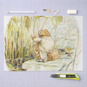 ビアトリクス・ポッターによるスイレンの葉の上のジェレミー・フィッシャー 薄葉紙 (クラフト)