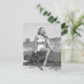 ビキニの女性 ポストカード (スタンド正面)