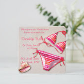 ビキニの招待状でビーチ ブライダル シャワーをお楽しみください 招待状 (スタンド正面)