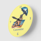 ビキニガールビーチナッピンサンダー_コーブ ラウンド壁時計 (傾斜)