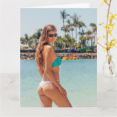 ビキニビッグ底トングガールおもしろい誕生日カード カード (黄色い花)