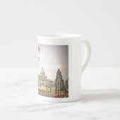 ビクトリアハーバーBC ボーンチャイナマグカップ (正面右)