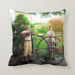 ビクトリアンなサイクリスト クッション