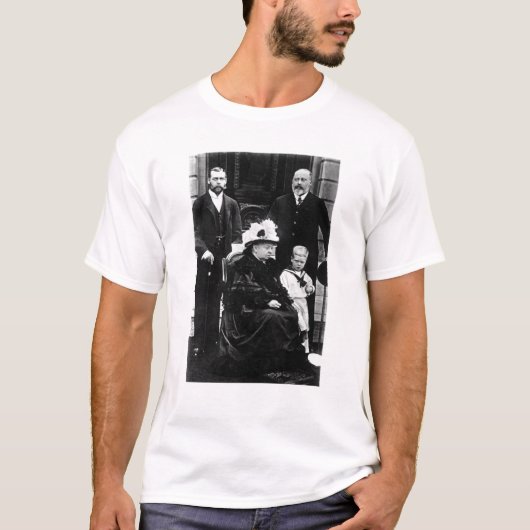 ビクトリアンな皇族の4匹の生成 Tシャツ (正面)