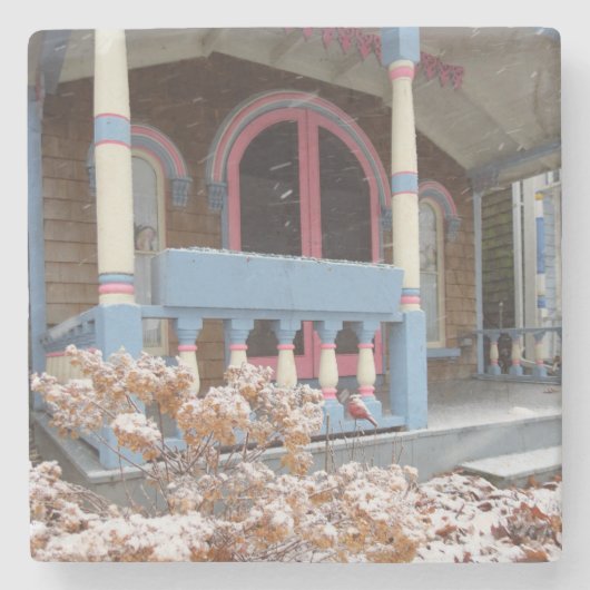 ビクトリアンコテージイン雪 – マーサのブドウ畑 ストーンコースター (正面)