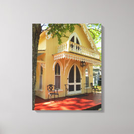 ビクトリアンコテージインSun - Martha's Vineヤード キャンバスプリント