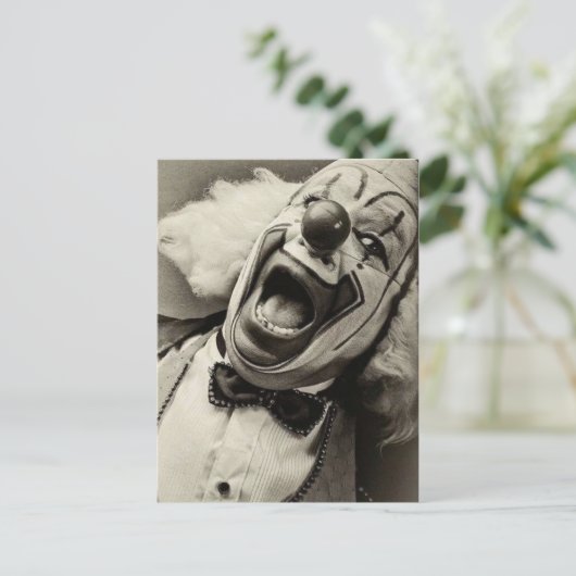 ビクトリアン時代の不気味な面白いピエロ ポストカード (スタンド正面)