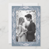 ビクトリアン ダスティーブルー フラワー ウェディング セーブ・ザ・デート (裏面)