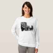 ビクトリア女王の通り、ロンドン、c.1891 tシャツ (正面フル)