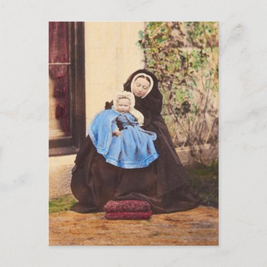 ビクトリア女王ホールディングビクトリア1863 ポストカード (正面)