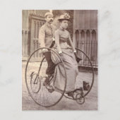 ビクトリア時代のタンデム自転車に乗るカップル ポストカード (正面)