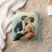 ビクトリア時代のバレンタインデー ヴィンテージ 月のキス クッション (ブランケット)