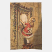 ビクトリア時代の少女がガーランドを吊るすクリスマス キッチンタオル (縦)