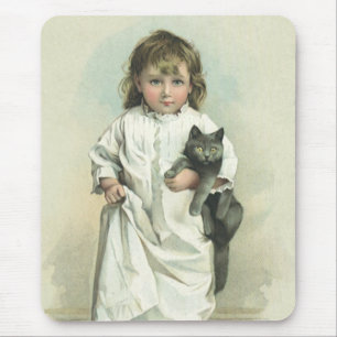ビクトリア時代の少女が夜着と愛猫とともに マウスパッド