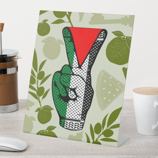 ビクトリー記号の手の抵抗赤い三角形の記号 台座サイン (インサイチュ)