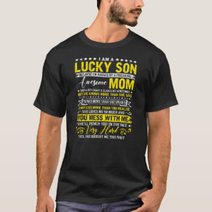 ビクビクして育ったから幸せな息子だ Tシャツ