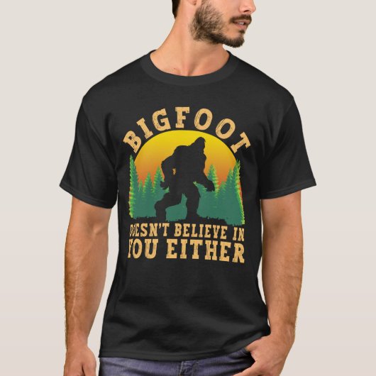 ビグフおもしろいットサスカッチイエティ暗号動物学 Tシャツ (正面)