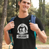 ビグフットサスカッチ信者エイリアンUfoクリプティドメンズ Tシャツ