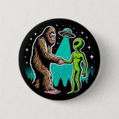 ビグフットミーツエイリアン 缶バッジ (正面)