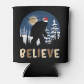 ビグフット信じインクリスマおもしろいスサスカッチクリスマス 缶クーラー (正面)