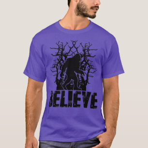 ビグフット信じサスカッチイェティスクンクエイプディンディングB Tシャツ