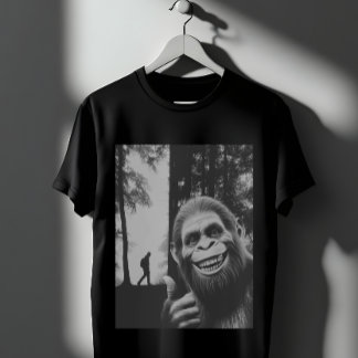 ビグフット自撮 Tシャツ