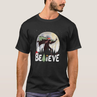 ビグフ信じットサスカッチイェティサンタハットクリスマス Tシャツ