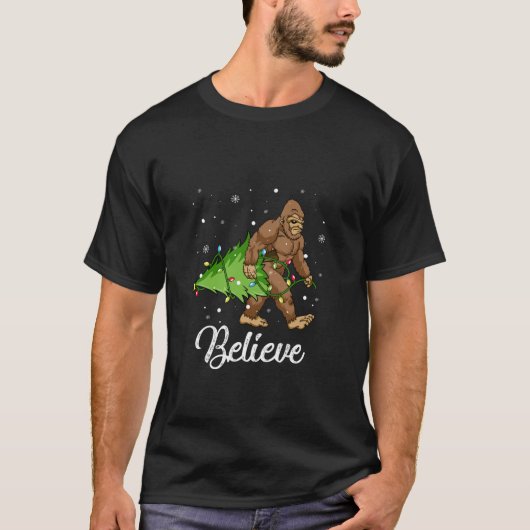 ビグ信じフットサンタクリスマスツリーライトクリスマスB Tシャツ (正面)