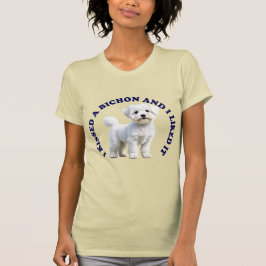 ビションフリーゼの子犬にキスをした Tシャツ