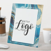 ビジカスタムネス広告ロゴの台座標識 台座サイン (インサイチュ)