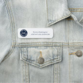 ビジネスおよびブランドロゴ会社の従業員の追加 名札 (インサイチュ)