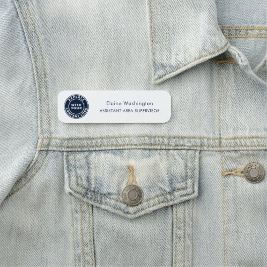 ビジネスおよびブランドロゴ会社の従業員の追加 名札 (インサイチュ)