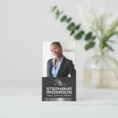 ビジネスウーマン |エステート実在ロゴ |金属トリム 名刺 (スタンド正面)