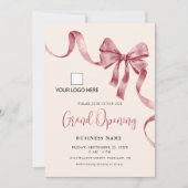 ビジネスグランドオープニングモダンリボンロゴ 招待状 (正面)