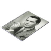 ビジネスマンの喫煙のシガー ノートブック (左側)