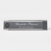 ビジネスモダンロゴブラックメタルエグゼクティブ デスクネームプレート (正面)