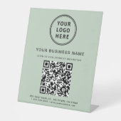 ビジネスモダンロゴQRコードSage Green 台座サイン (正面)