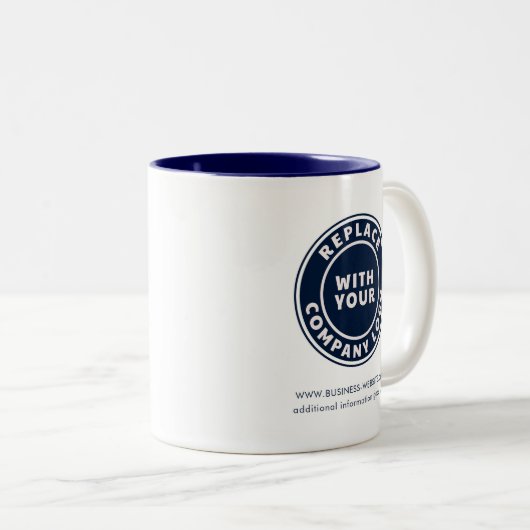 ビジネスロゴとブランドWebサイトの追加企業の ツートーンマグカップ (正面右)