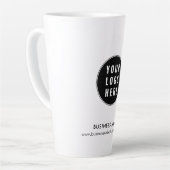 ビジネスロゴとWebサイトのプロモカスタムーション カフェラテマグ (左アングル)